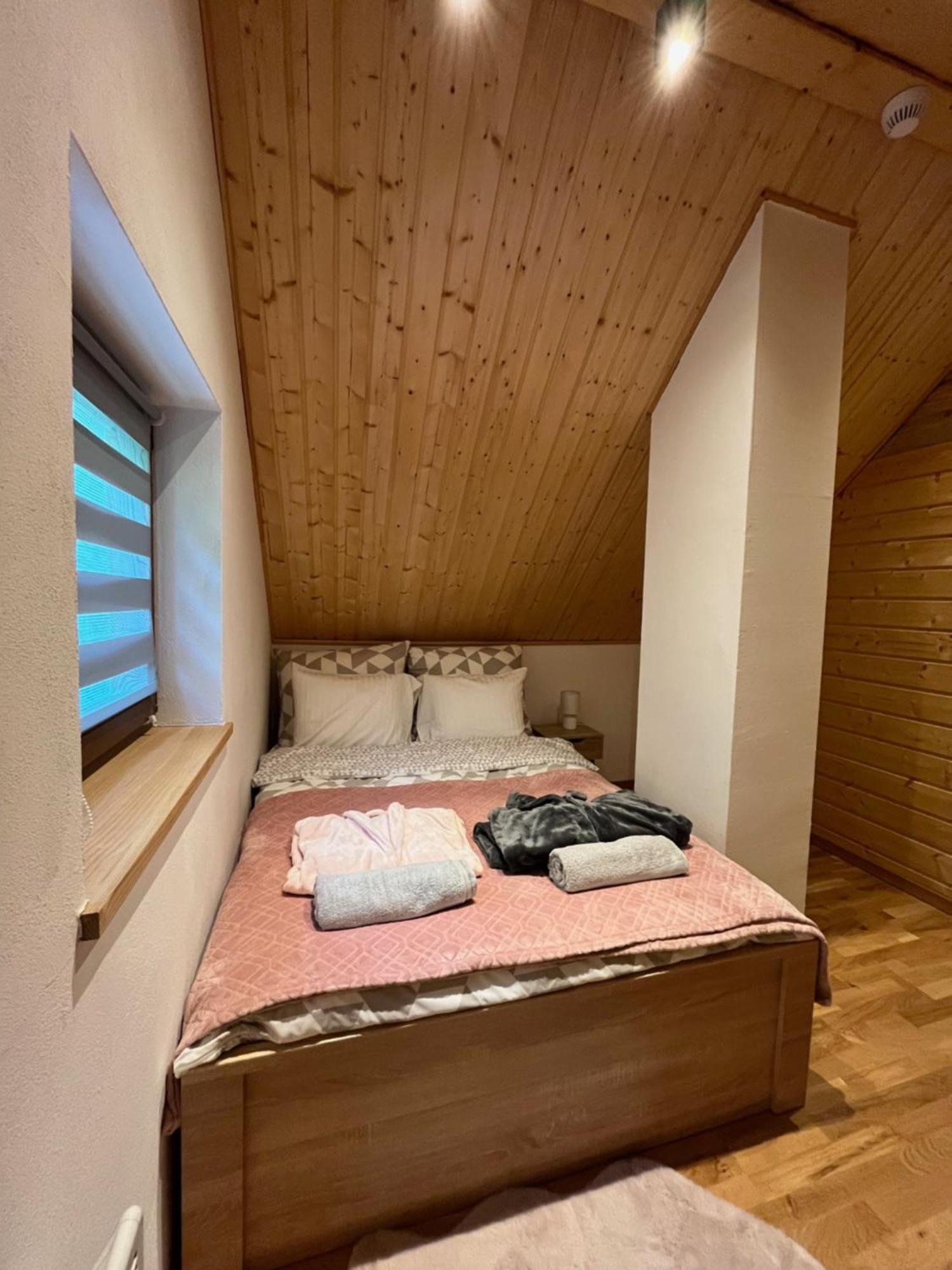 W Lesie Sauna I Goraca Balia Wellness&spa