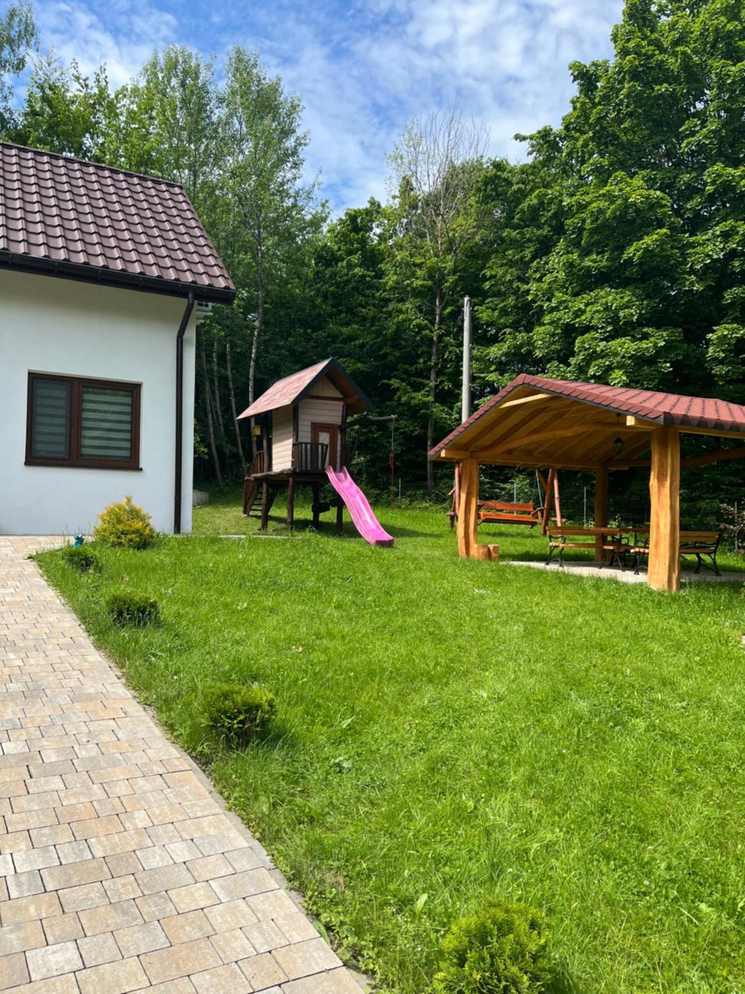 W Lesie Sauna I Goraca Balia Wellness&spa