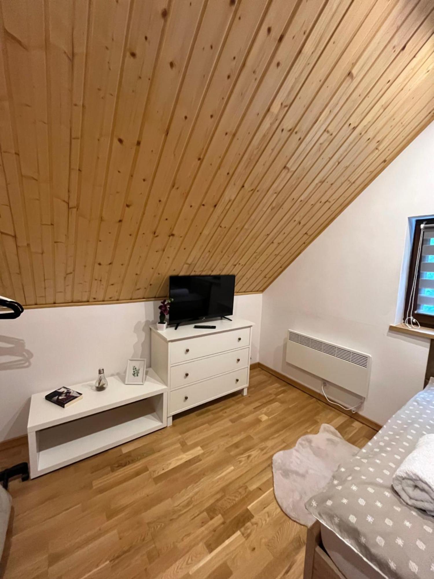 W Lesie Sauna I Goraca Balia Wellness&spa Chalet